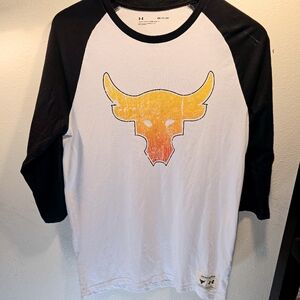 Texas longhorn sz. Small "the rock" tshirt